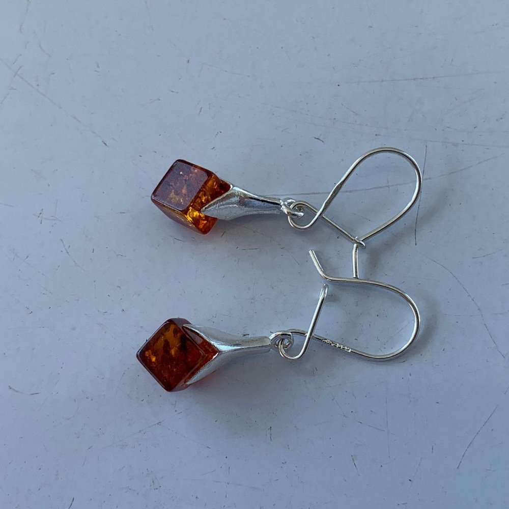 Cube Shape Amber Drop Dangle Silver Botw Earrings - image 5